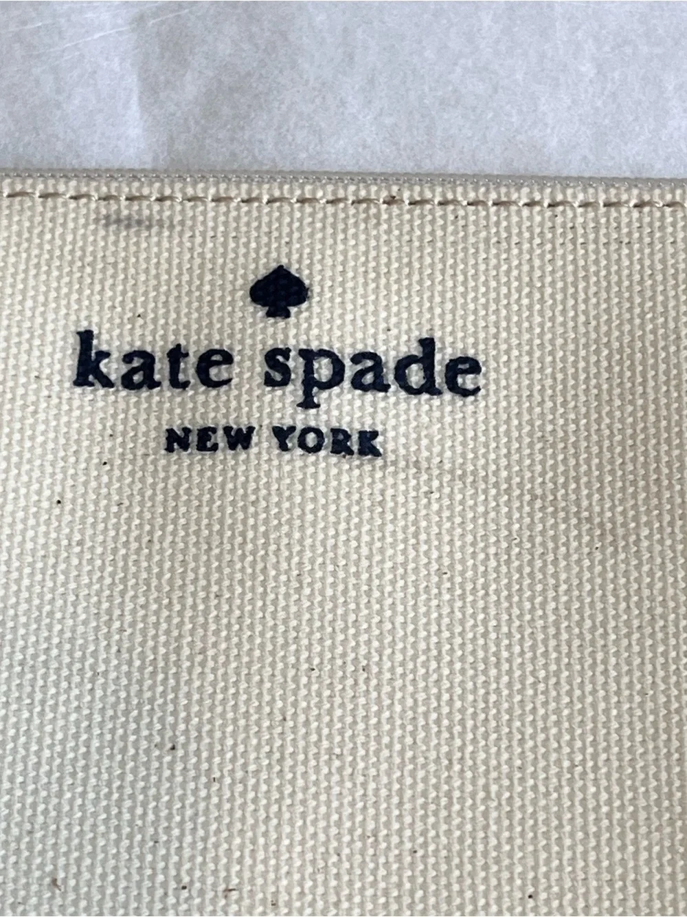 kate spade Coated Canvas Birdie Bogey Pouch NWT Navy/ Cream Discoloration FLAWED